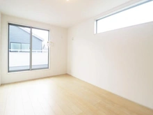 【神奈川県/藤沢市菖蒲沢】藤沢市菖蒲沢　新築戸建3号棟 洋室：約8.0帖