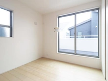 【神奈川県/藤沢市菖蒲沢】藤沢市菖蒲沢　新築戸建3号棟 洋室：約5.2帖