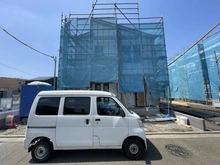 【神奈川県/藤沢市菖蒲沢】藤沢市菖蒲沢　新築戸建4号棟 建築中の外観：全6棟