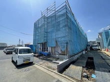 【神奈川県/藤沢市菖蒲沢】藤沢市菖蒲沢　新築戸建4号棟 建築中の外観：全6棟