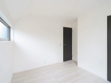 【神奈川県/藤沢市高倉】藤沢市高倉　新築戸建1号棟 洋室：約5.5帖