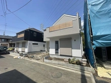 【神奈川県/藤沢市高倉】藤沢市高倉　新築戸建2号棟 建築中の外観：全6棟