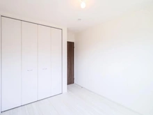 【神奈川県/藤沢市下土棚】藤沢市下土棚　新築戸建1号棟 サービスルーム（納戸）：約5.3帖
