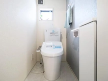 【神奈川県/藤沢市下土棚】藤沢市下土棚　新築戸建2号棟 トイレ：1階