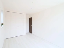 【神奈川県/藤沢市下土棚】藤沢市下土棚　新築戸建2号棟 洋室：約6.8帖