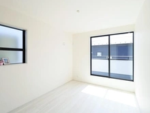 【神奈川県/藤沢市下土棚】藤沢市下土棚　新築戸建2号棟 洋室：約6.0帖