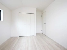 【東京都/府中市南町】府中市南町1丁目新築戸建2号棟 洋室：約5.2帖