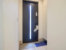 【東京都/府中市本宿町】府中市本宿町3丁目　新築戸建 玄関