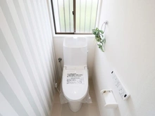 【神奈川県/藤沢市白旗】藤沢市白旗4丁目　中古戸建 トイレ：1階