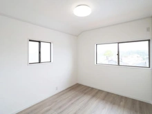 【神奈川県/藤沢市白旗】藤沢市白旗4丁目　中古戸建 洋室：約7.0帖