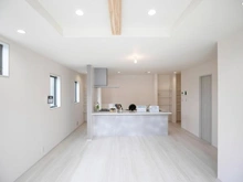 【神奈川県/横浜市緑区白山】横浜市緑区白山2丁目　新築戸建 LDK：約19.2帖
※家具調度品等は販売価格に含まれておりません