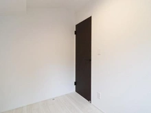 【神奈川県/川崎市麻生区細山】川崎市麻生区細山4丁目　新築戸建3号棟 サービスルーム（納戸）：約3.0帖