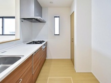 【神奈川県/藤沢市渡内】藤沢市渡内4丁目　新築戸建2号棟 キッチン：パントリー付き