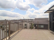 【神奈川県/川崎市多摩区南生田】川崎市多摩区南生田1丁目　中古戸建 バルコニー：屋上