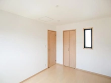 【神奈川県/川崎市多摩区長沢】川崎市多摩区長沢　新築戸建2号棟 洋室：約6.0帖