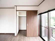 【東京都/町田市西成瀬】町田市西成瀬1丁目　中古戸建 洋室：約9.5帖
ウォークインクローゼット付き
