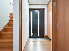 【東京都/町田市野津田町】町田市野津田町　中古戸建 玄関
