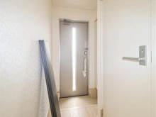【東京都/町田市大蔵町】町田市大蔵町　新築戸建1号棟 玄関