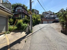 【神奈川県/川崎市麻生区高石】川崎市麻生区高石4丁目　中古戸建 前面道路
