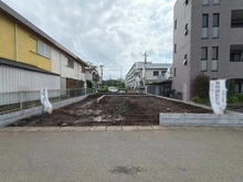 【東京都/町田市木曽東】町田市木曽東1丁目　新築戸建2号棟 建築中の外観：全2棟
奥