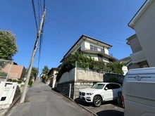 【東京都/多摩市桜ヶ丘】多摩市桜ヶ丘4丁目　中古戸建 前面道路