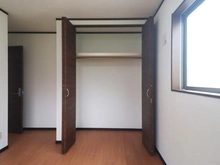 【神奈川県/川崎市麻生区東百合丘】川崎市麻生区東百合丘1丁目戸建 洋室：約6.5帖