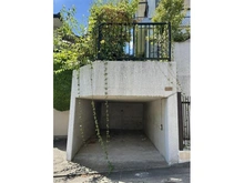 【神奈川県/川崎市多摩区南生田】川崎市多摩区南生田6丁目　中古戸建 駐車場