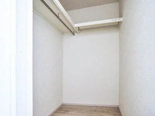 【東京都/町田市玉川学園】町田市玉川学園5丁目6期　【2号棟】　新築戸建 洋室：約6.7帖
ウォークインクローゼット付き
