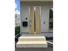 【神奈川県/横浜市青葉区奈良町】横浜市青葉区奈良町　新築戸建　5号棟 玄関