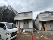 【神奈川県/川崎市麻生区向原】川崎市麻生区向原3丁目　新築戸建2号棟 建築中の外観：全7棟
