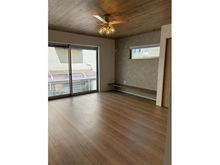 【神奈川県/川崎市多摩区西生田】川崎市多摩区西生田5丁目　中古戸建 リビング・ダイニング