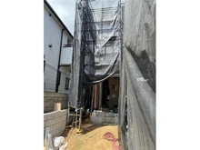 【神奈川県/川崎市多摩区寺尾台】多摩区寺尾台2期　1号棟 建築中の外観：全2棟　中央