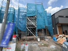 【東京都/多摩市落川】多摩市落川　新築戸建2号棟 建築中の外観：全2棟