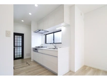 【神奈川県/藤沢市鵠沼藤が谷】藤沢市鵠沼藤が谷4丁目　戸建 キッチン