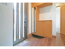 【神奈川県/相模原市中央区横山台】相模原市中央区横山台1丁目中古戸建 玄関
