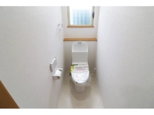 【東京都/日野市三沢】日野市三沢　中古戸建 トイレ