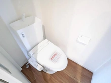 【東京都/世田谷区喜多見】世田谷区喜多見9丁目 新築戸建1号棟 トイレ