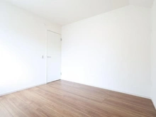 【東京都/世田谷区喜多見】世田谷区喜多見9丁目 新築戸建1号棟 洋室:約7.6帖
ウォークインクローゼット付き