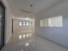 【神奈川県/横浜市港北区日吉本町】港北区日吉本町6丁目　中古戸建 リビング・ダイニング