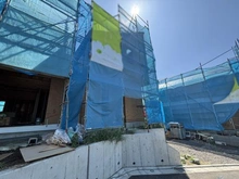 【神奈川県/横浜市鶴見区北寺尾】北寺尾7丁目 新築戸建 3号棟/全20棟 建築中の外観：全20棟/手前側