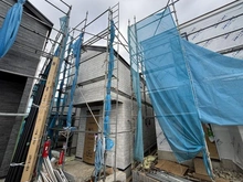 【神奈川県/横浜市鶴見区北寺尾】北寺尾7丁目  新築戸建 17号棟/全20棟 建築中の外観：全20棟/中心