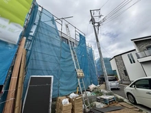 【神奈川県/横浜市鶴見区北寺尾】北寺尾7丁目  新築戸建 19号棟/全20棟 建築中の外観：全20棟/手前側