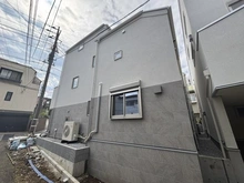 【東京都/大田区山王】大田区山王2丁目 新築戸建 A号棟/全3棟 外観:全3区画。
左側が本物件