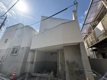 【東京都/大田区山王】 大田区山王2丁目 新築戸建 C号棟/全3棟 外観:全3区画
真ん中が本物件