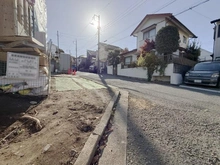 【神奈川県/横浜市都筑区東山田】都筑区東山田4丁目新築戸建/全1棟 前面道路