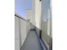 【神奈川県/横浜市港北区大倉山】港北区大倉山6丁目新築戸建3号棟/全5棟 バルコニー