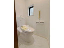 【神奈川県/横浜市港北区高田西】港北区高田西3丁目　新築戸建　1号棟/全2棟 トイレ