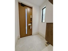 【神奈川県/横浜市港北区高田西】港北区高田西3丁目　新築戸建　1号棟/全2棟 玄関