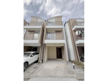 【神奈川県/横浜市港北区日吉】港北区日吉7丁目　戸建 外観：中央物件