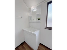 【神奈川県/横浜市港北区篠原台町】港北区篠原台町 戸建 洗面所